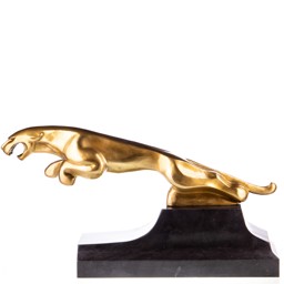 Mutasd a Ugró jaguár polírozott bronz szobor, Art Deco részleteit! Kép a Ugró jaguár polírozott bronz szobor, Art Deco