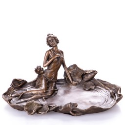 Mutasd a Fürdőző nő, tavirózsákkal - bronz szobor, Jugendstil részleteit! Kép a Fürdőző nő, tavirózsákkal - bronz szobor, Jugendstil