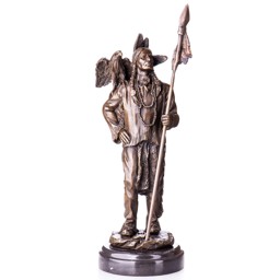 Mutasd a Indián, lándzsával - bronz szobor részleteit! Kép a Indián, lándzsával - bronz szobor