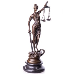 Mutasd a Justitia - bronz szobor márványtalpon részleteit! Kép a Justitia - bronz szobor márványtalpon
