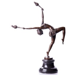 Mutasd a Táncosnő fáklyákkal bronz szobor, Art Deco részleteit! Kép a Táncosnő fáklyákkal bronz szobor, Art Deco