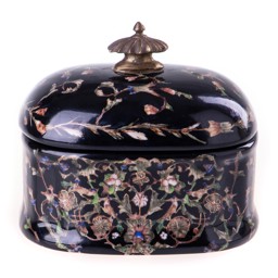 Mutasd a Porcelán-bronz tároló részleteit! Kép a Porcelán-bronz tároló