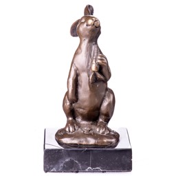 Mutasd a Nyúl répával - bronz szobor márványtalpon részleteit! Kép a Nyúl répával - bronz szobor márványtalpon