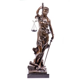 Mutasd a Justitia - bronz szobor márványtalpon részleteit! Kép a Justitia - bronz szobor márványtalpon