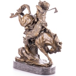 Mutasd a Indián harcos lovon - bronz szobor részleteit! Kép a Indián harcos lovon - bronz szobor