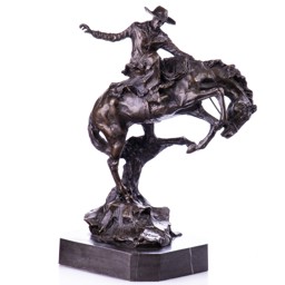 Mutasd a Rodeó lovas - bronz szobor részleteit! Kép a Rodeó lovas - bronz szobor