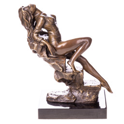 Mutasd a Női akt lépcsőn - modern bronz szobor részleteit! Kép a Női akt lépcsőn - modern bronz szobor