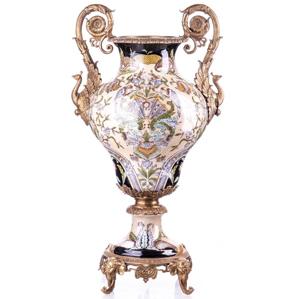 Porcelán-bronz váza pávákkal képe
