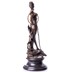 Diana vadkannal - bronz szobor képe