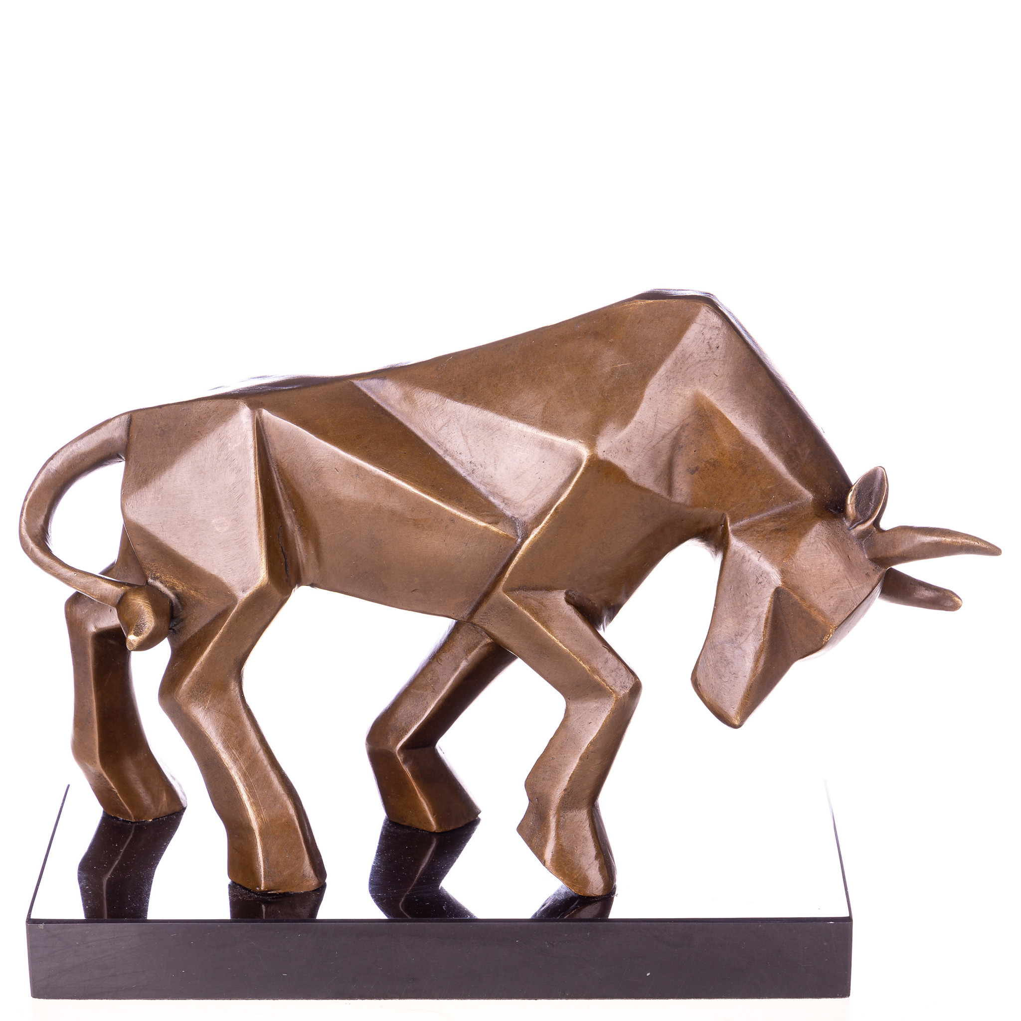 Kép a Kubista bika - modern bronz szobor